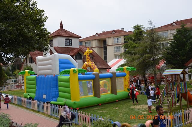 Pera Kampüs Özel Eğitim ve Rehabilitasyon Merkezi